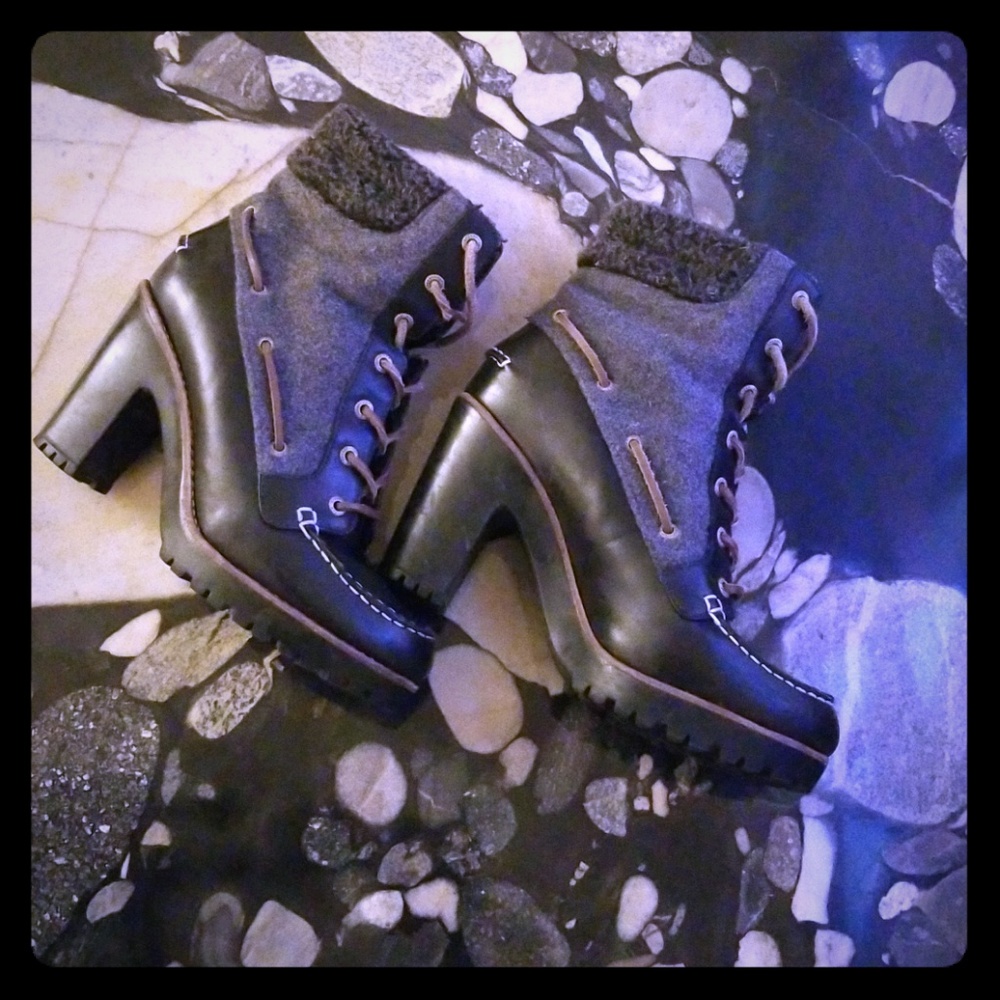 Sperry Moto Black Leather and Wool Boots